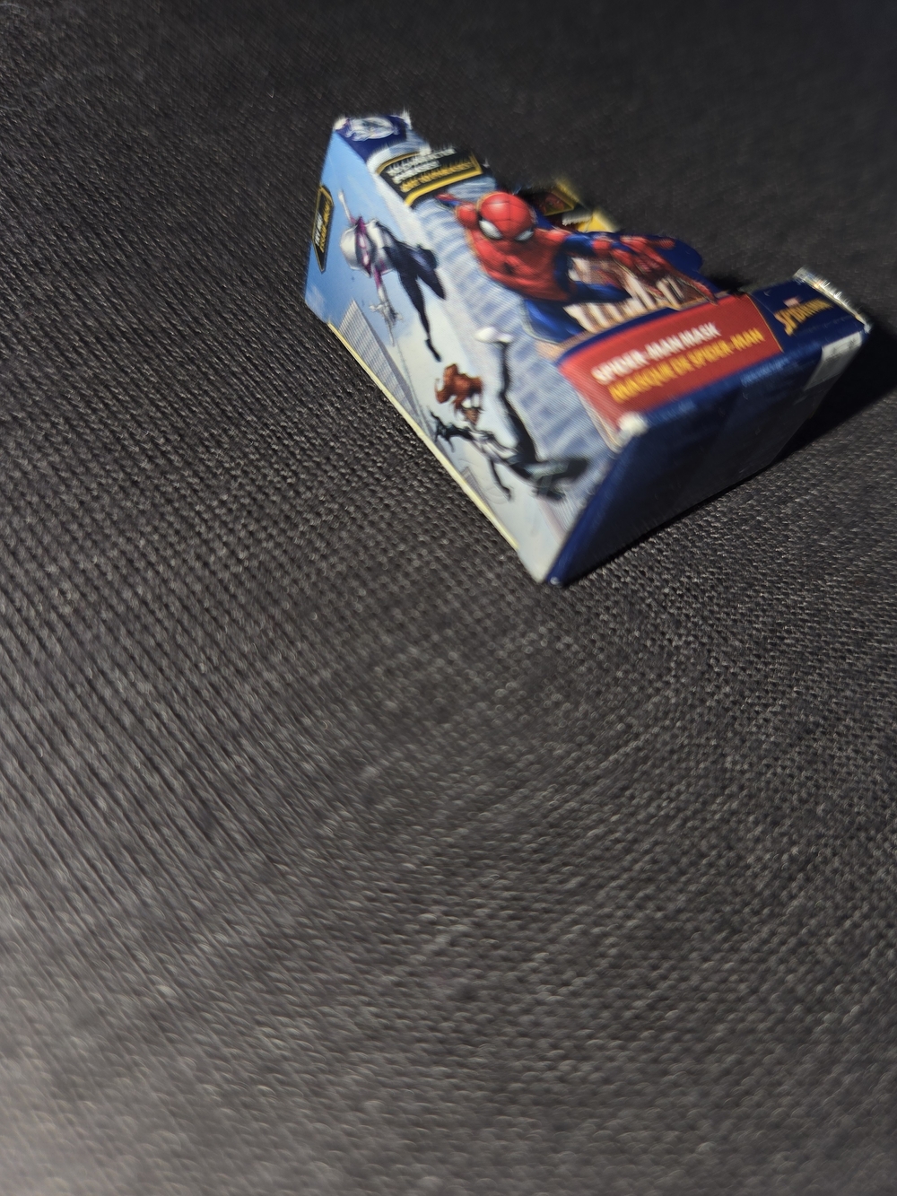 Marvel Spider-Man Red Mini Mask Action Figure Accessory - Picture 4 of 6